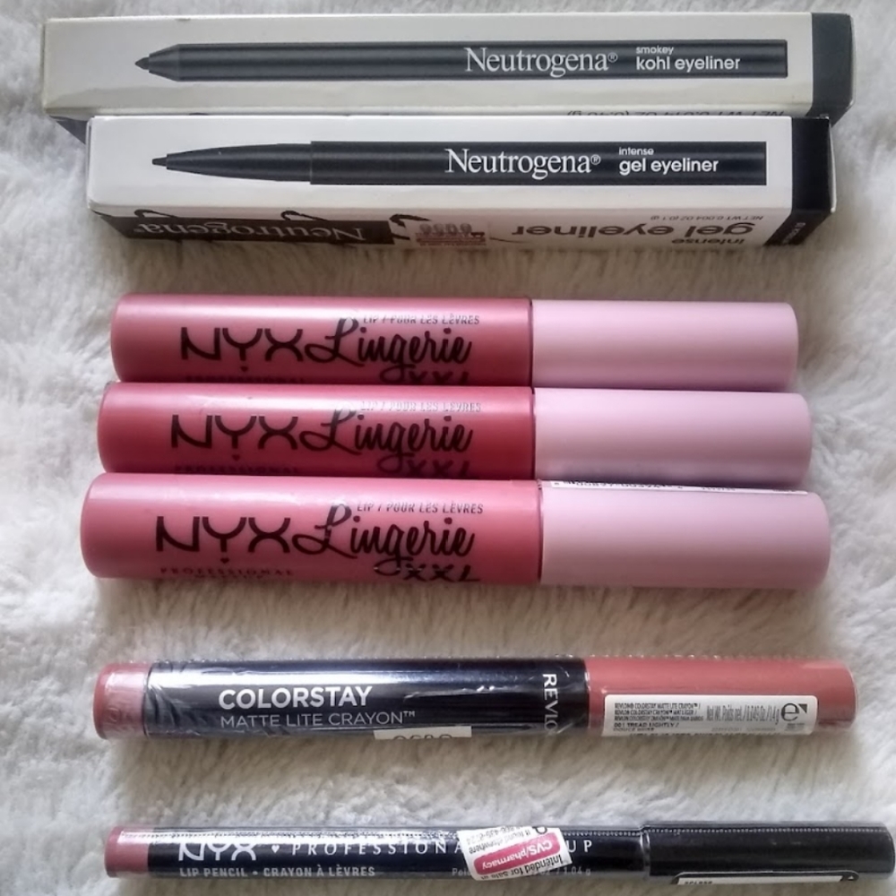 Makeup Bundle (Value: $70)